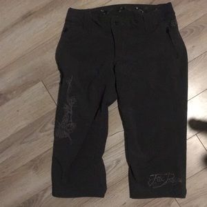 Women’s fox riders